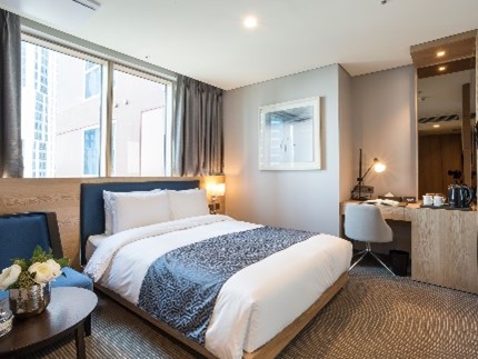 CENTUM PREMIER HOTEL  4 *